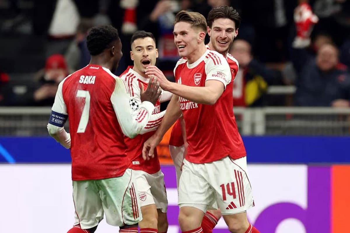 Premier League Masih Milik Dua Kandidat